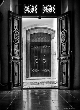 Door to a doctor's office in San Miguel de Allende, Mexico via Sten Miller – Best Places In The World To Retire – International Living