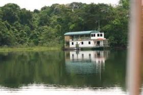 Houseboat on Lake Gatun, Panama – Best Places In The World To Retire – International Living