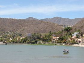 Houses along Lake Chapala, Mexico – Best Places In The World To Retire – International Living