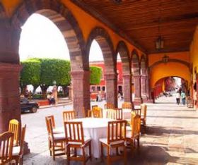 Outdoor cafe, San Miguel de Allende, Mexico – Best Places In The World To Retire – International Living