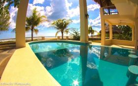 Pool with a swim up bar by the beach, Playa Popoyo, Nicaragua – Best Places In The World To Retire – International Living