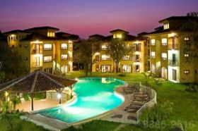 The Oaks Tamarindo pool at night, Costa Rica – Best Places In The World To Retire – International Living