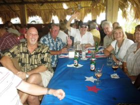 Expats in Panama at a table at a restauranat – Best Places In The World To Retire – International Living