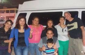 Jet Metier and Chuck Bolotin with family in Cordoba, Mexico