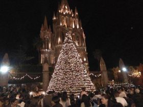 Festival with lit tree in front of parroquia in San Miguel de Allende – Best Places In The World To Retire – International Living