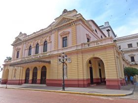 Teatro_Nacional,_Casco_Viejo – Best Places In The World To Retire – International Living