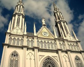 Basílica Menor Don Bosco Panama Exterior, looking up from the street – Best Places In The World To Retire – International Living