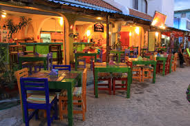 Outside dining at restaurant in Isla Mujeres – Best Places In The World To Retire – International Living