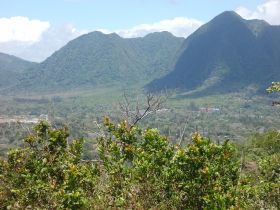 El Valle de Anton with large mountains in the background – Best Places In The World To Retire – International Living