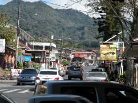 Busy street with mountains in Boquete, Panama – Best Places In The World To Retire – International Living