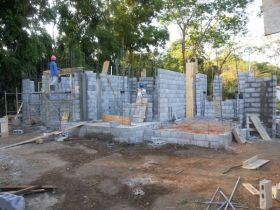 Cement blocks used for construction in Panama – Best Places In The World To Retire – International Living